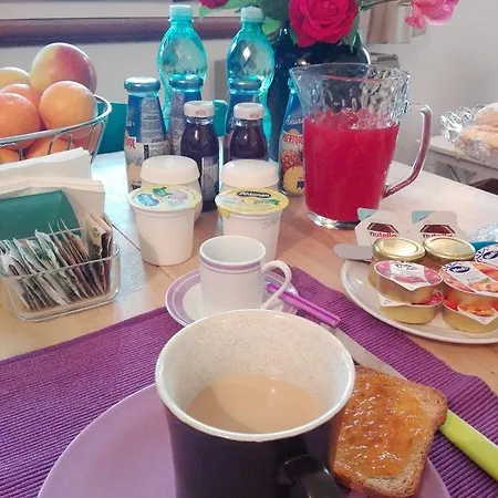 Salighes Bed & Breakfast 3*