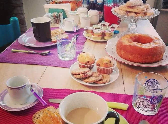 Salighes Bed & Breakfast 3*